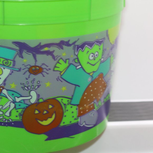 Vintage Shamrock Industries & Berrry Plastic Halloween Pumpkin Candy Pail Bucket - Picture 10 of 16